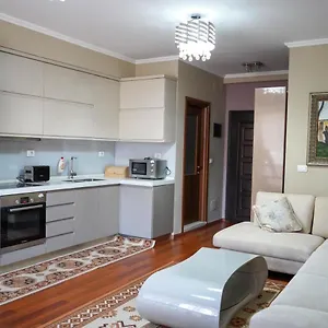 lovely-apartment-in-the-heart-of-tirana.albaniahotels.org/
